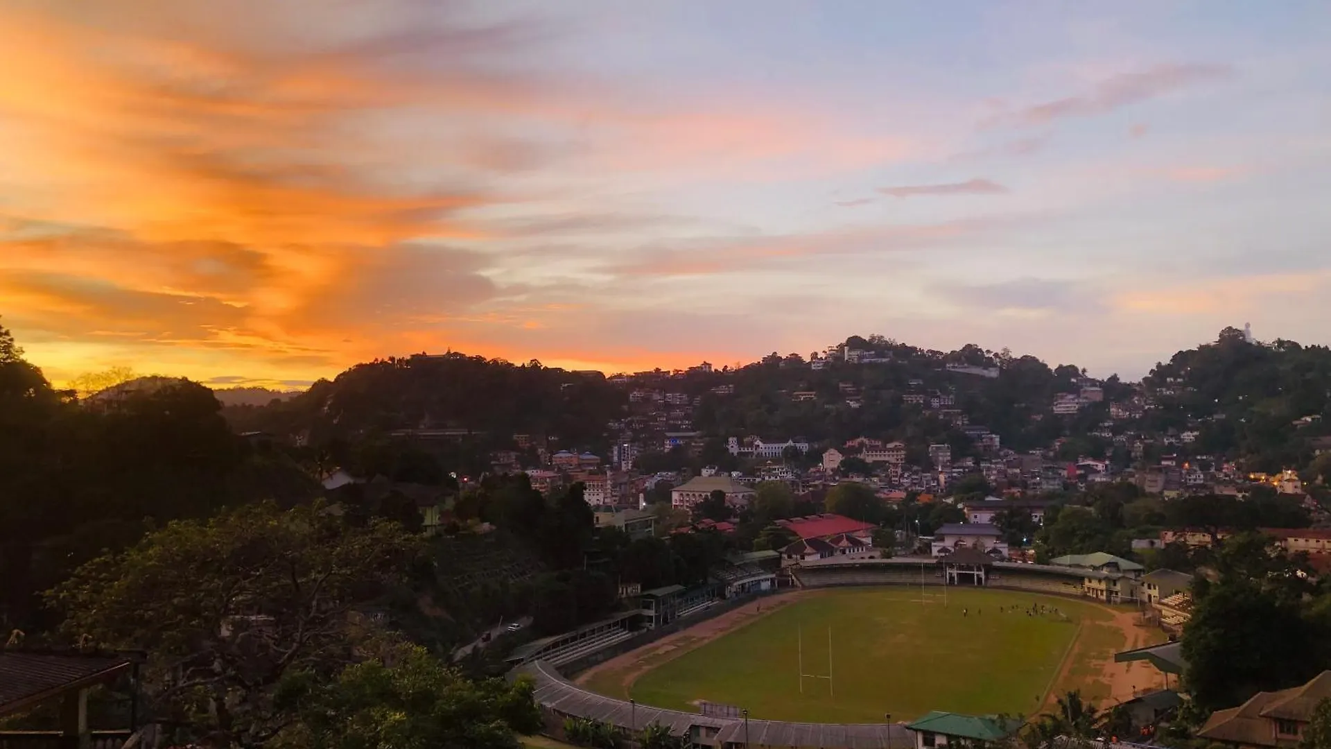 Privatunterkunft The Ten Stay Kandy